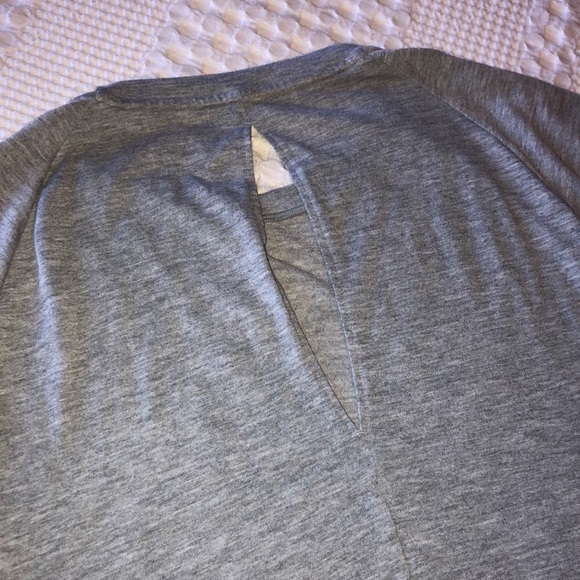 Adidas crop top - Picture 3 of 4